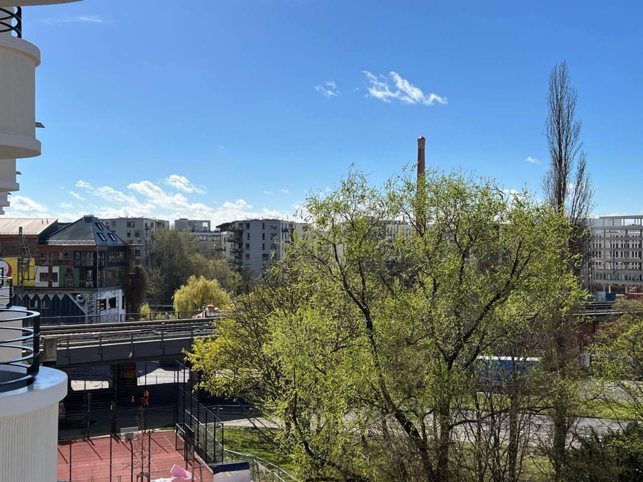 Cozy Modern Studio Next To Easy Side Galley Берлин Экстерьер фото
